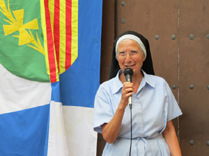Festa Major de Sant Daniel 2017 - Danses i salutacions a la placeta del monestir de Sant Daniel