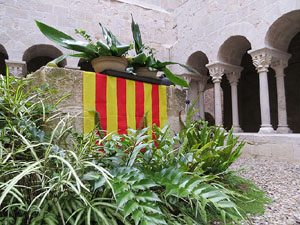 Festa Major de Sant Daniel 2017 - Audició i ballada de la Sardana de les monges al claustre del Monestir de Sant Daniel