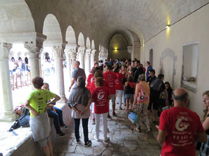 Festa Major de Sant Daniel 2017 - Audició i ballada de la Sardana de les monges al claustre del Monestir de Sant Daniel