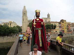 Arribada a Girona de la Flama del Canig&oacute; 2017