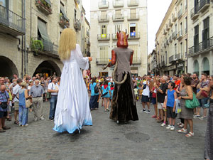 Arribada a Girona de la Flama del Canig&oacute; 2017