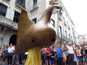 Arribada a Girona de la Flama del Canig&oacute; 2017