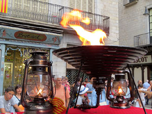Arribada a Girona de la Flama del Canig&oacute; 2017