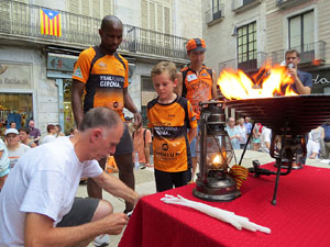 Arribada a Girona de la Flama del Canig&oacute; 2017