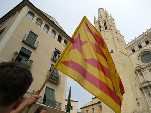 Arribada a Girona de la Flama del Canig&oacute; 2017