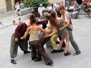 inund'ART 2017. Espectacles musicals i de dansa a la pla&ccedil;a Mercaders