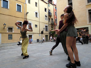 inund'ART 2017.Espectacles musicals i de dansa a la pla&ccedil;a Mercaders