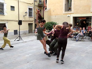 inund'ART 2017.Espectacles musicals i de dansa a la pla&ccedil;a Mercaders