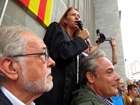 Marta Madrenas a la manifestaci&oacute; a la pla&ccedil;a Pompeu Fabra