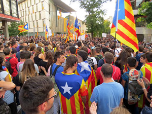 Manifestaci&oacute; 'Rep&uacute;blica!' pels carrers de la ciutat i el Parc de la Devesa