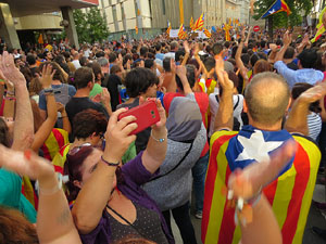 Manifestaci&oacute; 'Rep&uacute;blica!' pels carrers de la ciutat i el Parc de la Devesa