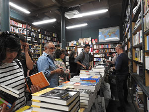 Sant Jordi 2017 a la Llibreria Geli. Signatures de llibres