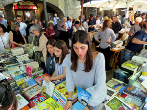 Sant Jordi 2017 a la Llibreria Geli. Signatures de llibres