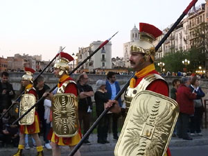 Setmana Santa 2017 a Girona. Sortida dels Manaies per lliurar el Penó