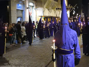 Setmana Santa 2017 a Girona. Process&oacute; del Sant Enterrament