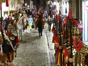 Setmana Santa 2017 a Girona. Process&oacute; del Sant Enterrament