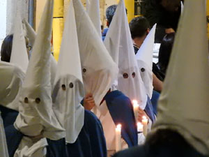 Setmana Santa 2017 a Girona. Process&oacute; del Sant Enterrament