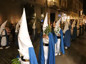 Setmana Santa 2017 a Girona. Process&oacute; del Sant Enterrament