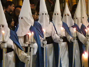 Setmana Santa 2017 a Girona. Process&oacute; del Sant Enterrament