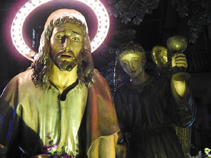 Setmana Santa 2017 a Girona. Process&oacute; del Sant Enterrament