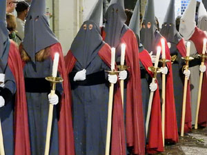 Setmana Santa 2017 a Girona. Process&oacute; del Sant Enterrament