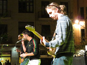 Festival Strenes 2017. Actuaci&oacute; del grup The Cuit's a la pla&ccedil;a de Santa Susanna del Mercadal