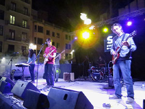 Festival Strenes 2017. Actuaci&oacute; del grup Koalan&uacute; a la pla&ccedil;a de Santa Susanna del Mercadal