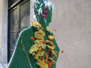 Temps de Flors 2017. Instal&middot;lacions i muntatges als espais del carrer Mercaders