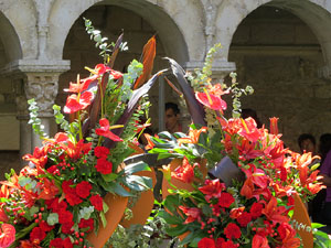 Temps de Flors 2017. Muntatges florals als claustres de la Catedral
