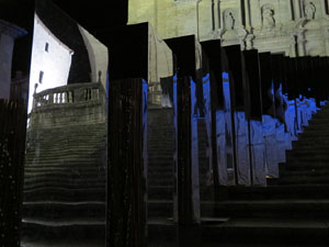 Temps de Flors 2017. Instal&middot;laci&oacute; 'Codi Petri' a les escales de la Catedral