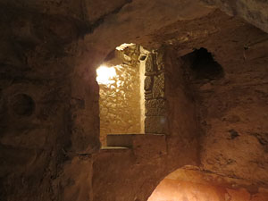 Temps de Flors 2017. Muntatge floral al Pati dels Rabins del Centre Bonastruc &ccedil;a Porta, en mem&ograve;ria de N&uacute;ria Ter&eacute;s