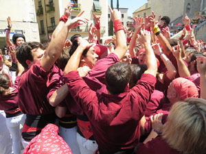 Temps de Flors 2017. Diada Castellera a la pla&ccedil;a de Sant Feliu amb els Marrecs de Salt, els Xics de Granollers, i els Xiquets de Reus