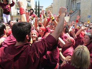 Temps de Flors 2017. Diada Castellera a la pla&ccedil;a de Sant Feliu amb els Marrecs de Salt, els Xics de Granollers, i els Xiquets de Reus