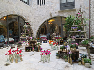 Temps de Flors 2017. Muntatges, instal&middot;lacions i exposicions florals a diversos indrets