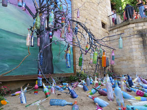 Temps de Flors 2017. Instal&middot;lacions i decoracions florals als diversos espais del carrer Ferran el cat&ograve;lic