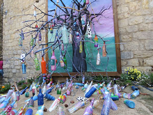 Temps de Flors 2017. Instal&middot;lacions i decoracions florals als diversos espais del carrer Ferran el cat&ograve;lic