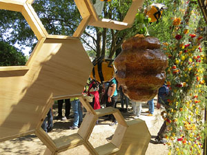 Temps de Flors 2017. Instal&middot;lacions i decoracions florals als diversos espais del Passeig Arqueol&ograve;gic