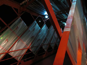 Temps de Flors 2017. Instal&middot;laci&oacute; Espiem Girona al Pont de les Peixateries Velles