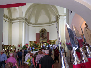 Temps de Flors 2017. Decoracions florals a l'esgl&eacute;sia de Sant Lluc, el Castrum dels Manaies de Girona