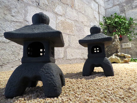 Temps de Flors 2017. Decoracions orientals al primer pis de l'edifici de les Sarra&iuml;nes