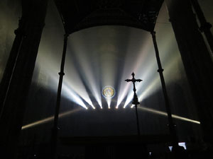 Transfiguració de la nau. Espectacle de llum i música a la nau gòtica de la Catedral de Girona