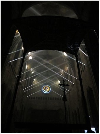 La volta de la nau g&ograve;tica durant l'espectacle