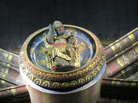 Clau de volta de la nau il&middot;luminada durant l'espectacle