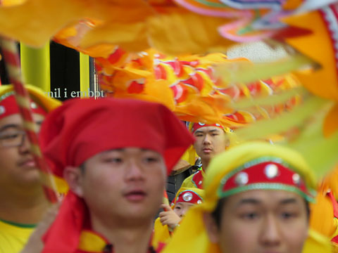 Servidors del Drac a la pujada del pont de Pedra