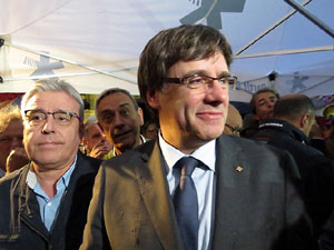 Acte de campanya pel S&Iacute; amb el President Carles Puigdemont a la pla&ccedil;a de la Independ&egrave;ncia