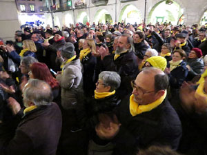 Aprovació oficial del canvi de nom de la plaça de la Constitució per plaça de l'1 d'octubre de 2017