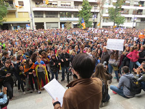 Jornada de vaga general 8N. Concentraci&oacute; davant la seu de la Generalitat a Girona