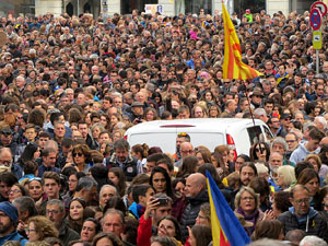 Jornada de vaga general 8N. Concentraci&oacute; davant la seu de la Generalitat a Girona