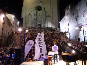 Diada Nacional 2017. XI Marxa de Torxes de Girona pels carrers del Barri Vell de Girona