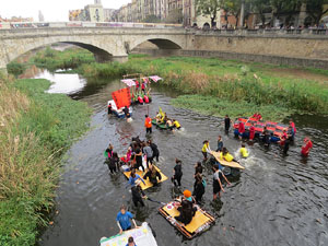 Fires 2017. 6a. Baixada d'Andròmines pel riu Onyar del segle XXI